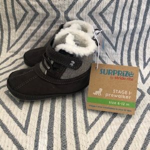 Surprize by stride rite prewalker shoes